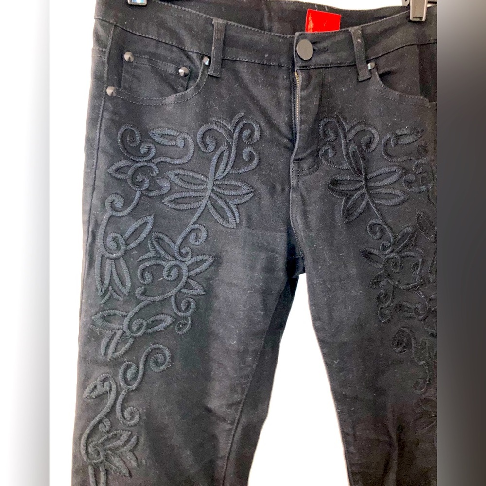 V Cristina Floral Embroidered‎ Black Jeans   size 4 - Picture 2 of 6